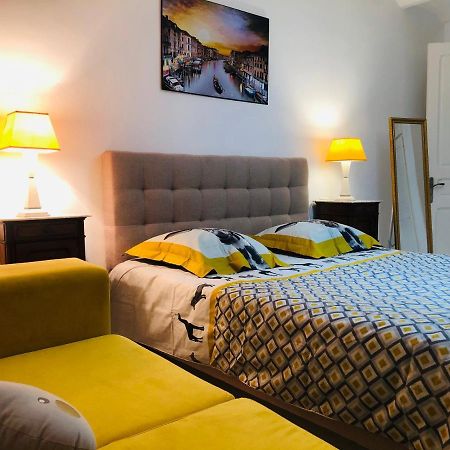 Cosy Appart En Plein Coeur De La Marsa Luaran gambar