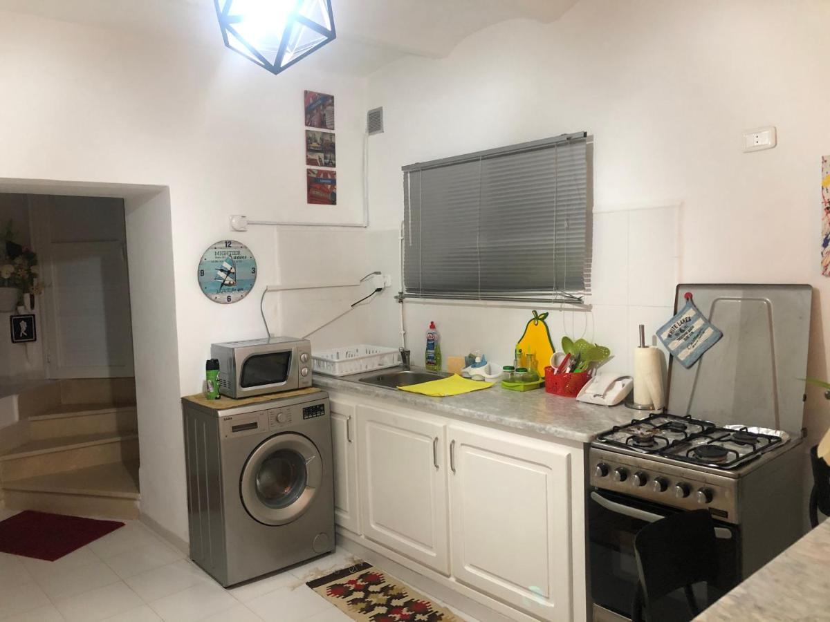 Cosy Appart En Plein Coeur De La Marsa Luaran gambar